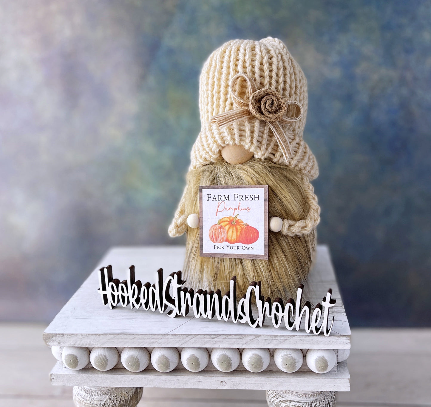 Adorable Knit Autumn Gnomes with Fall-Themed Signs and Burlap Bows