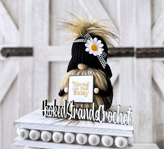 Stylish knit daisy gnome with "Have a nice daisy"  sign - tiered tray decor