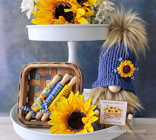 Beautiful knit sunflower gnome with sign - Tiered tray decor